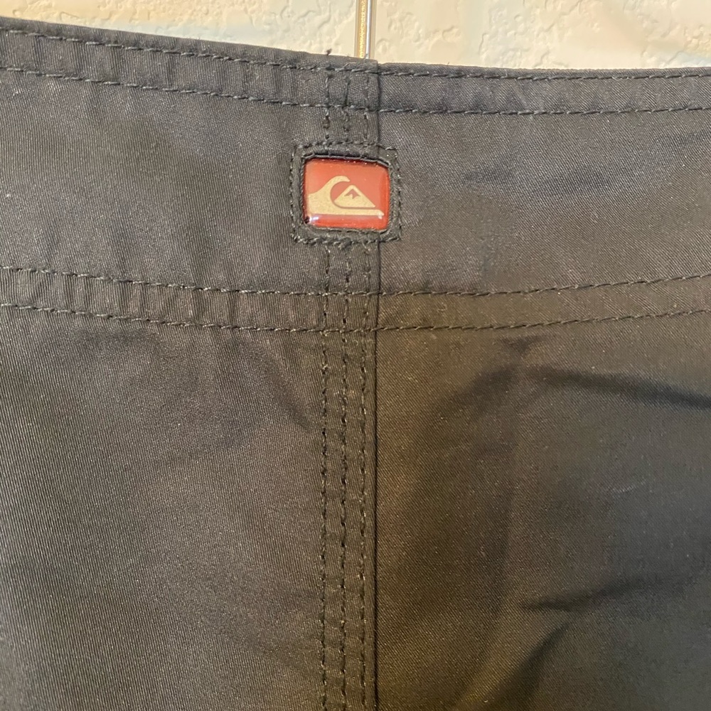 Quick Silver Board Shorts swim trunks - Picture 6 of 7